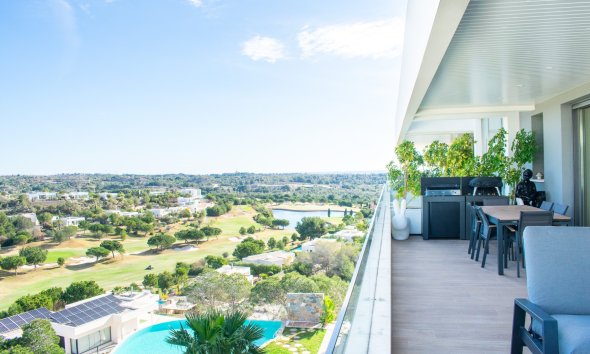 Apartamento - Reventa - Orihuela Costa -
                Las Colinas golf