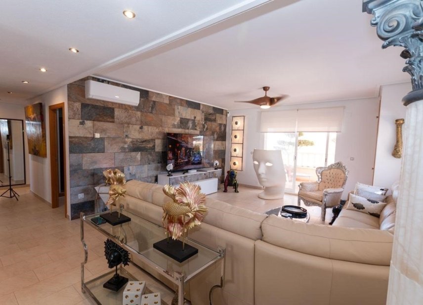 Gensalg - Lejlighed -
Orihuela Costa - Los Dolses