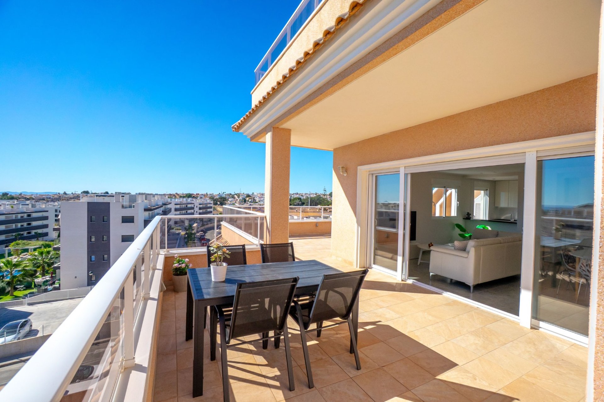 Gensalg - Lejlighed -
Orihuela Costa - Villamartín