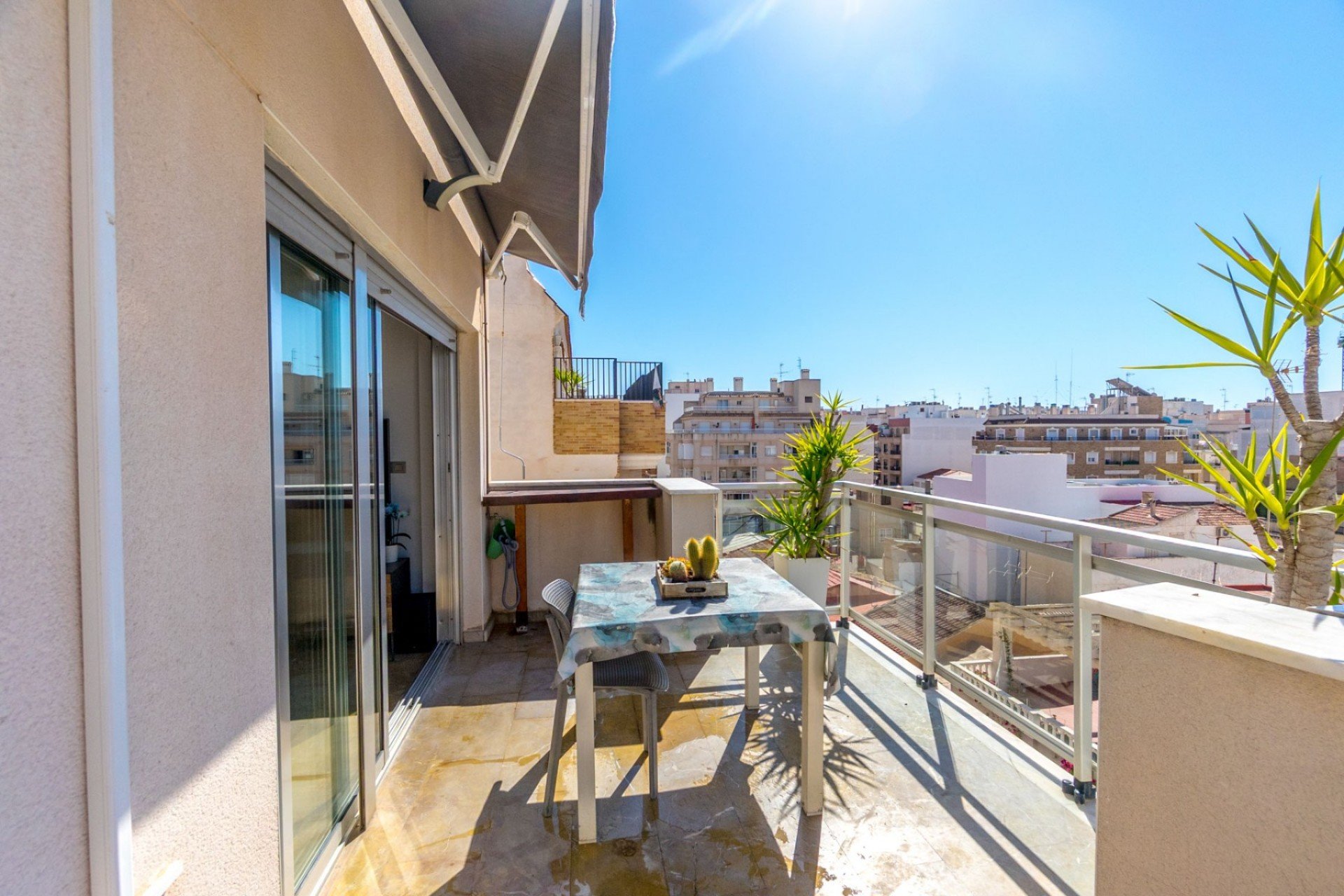 Gensalg - Lejlighed -
Torrevieja - Center