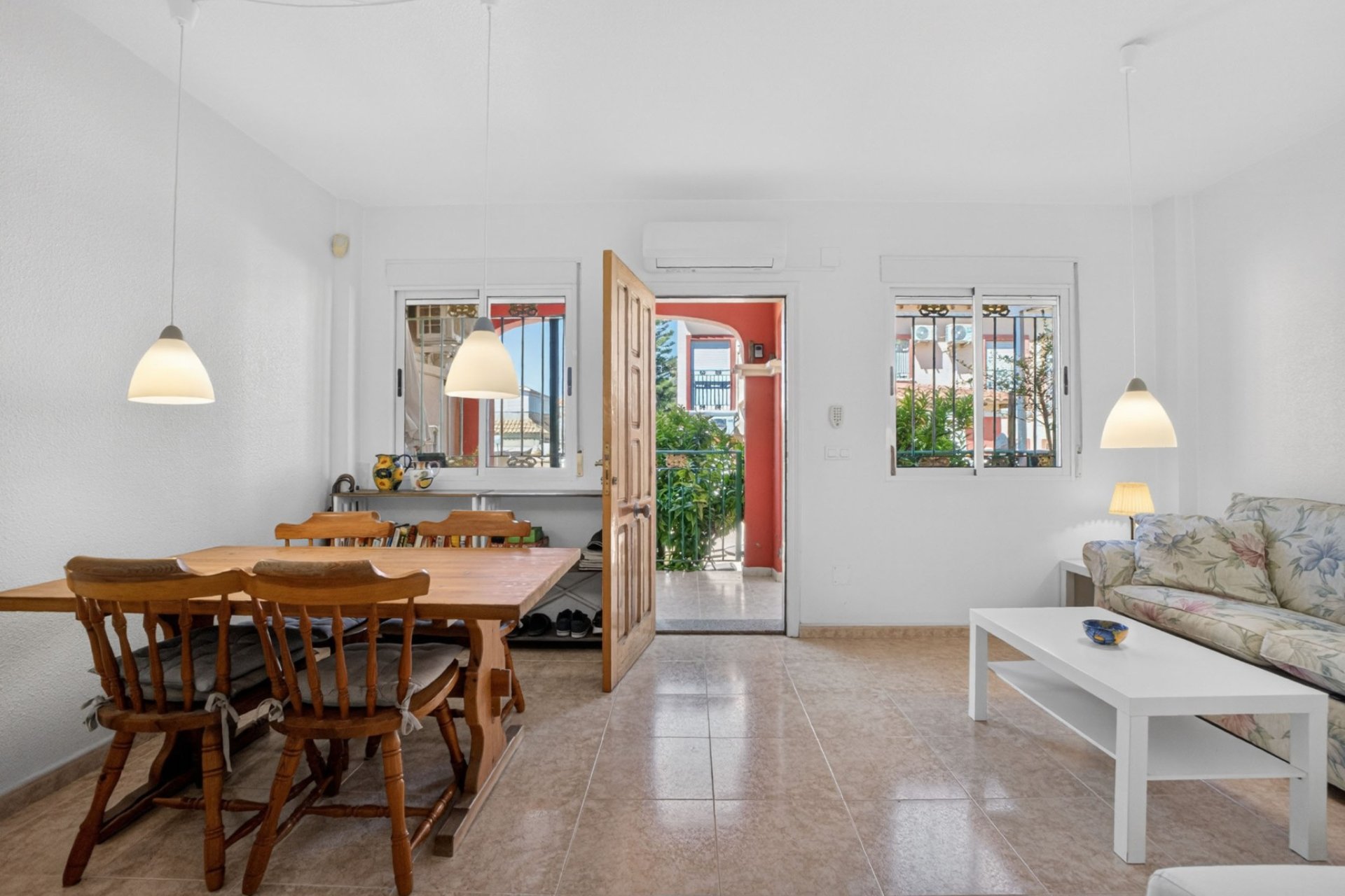 Gensalg - Rækkehus -
Torrevieja