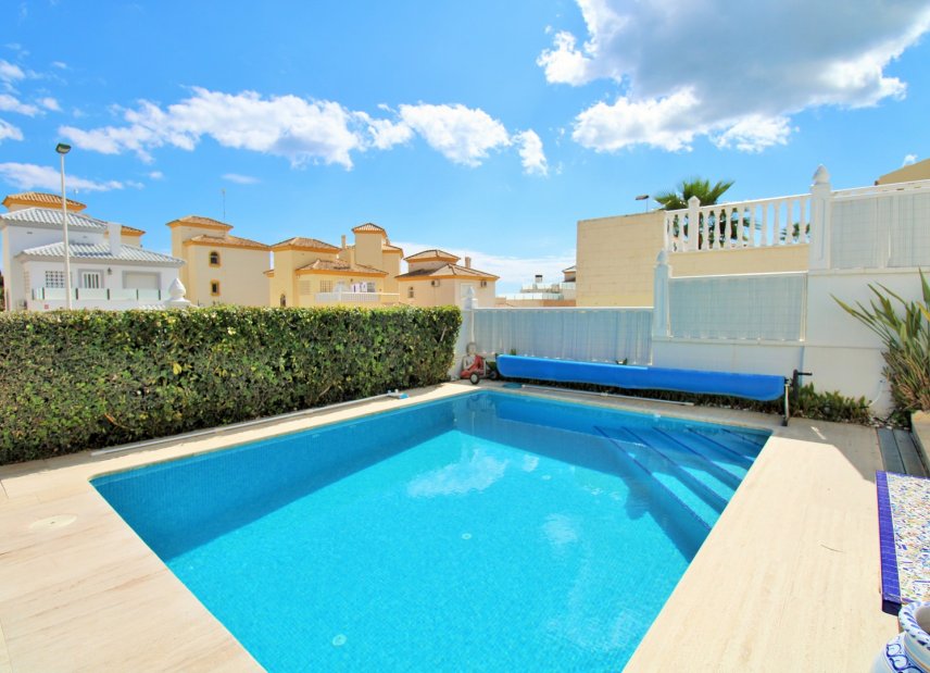 Gensalg - Villa -
Villamartín - Los Dolses