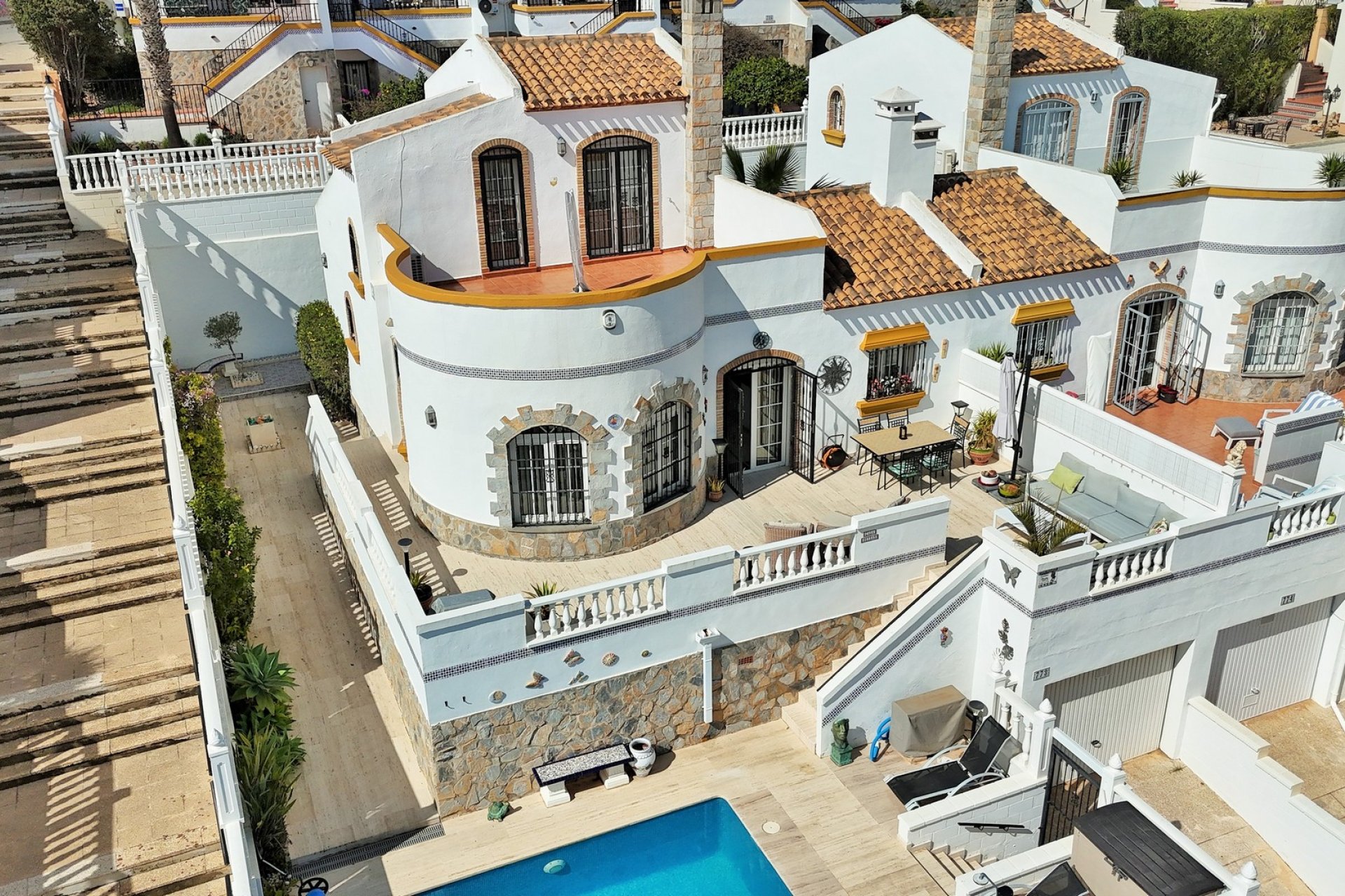 Gensalg - Villa -
Villamartín - Los Dolses