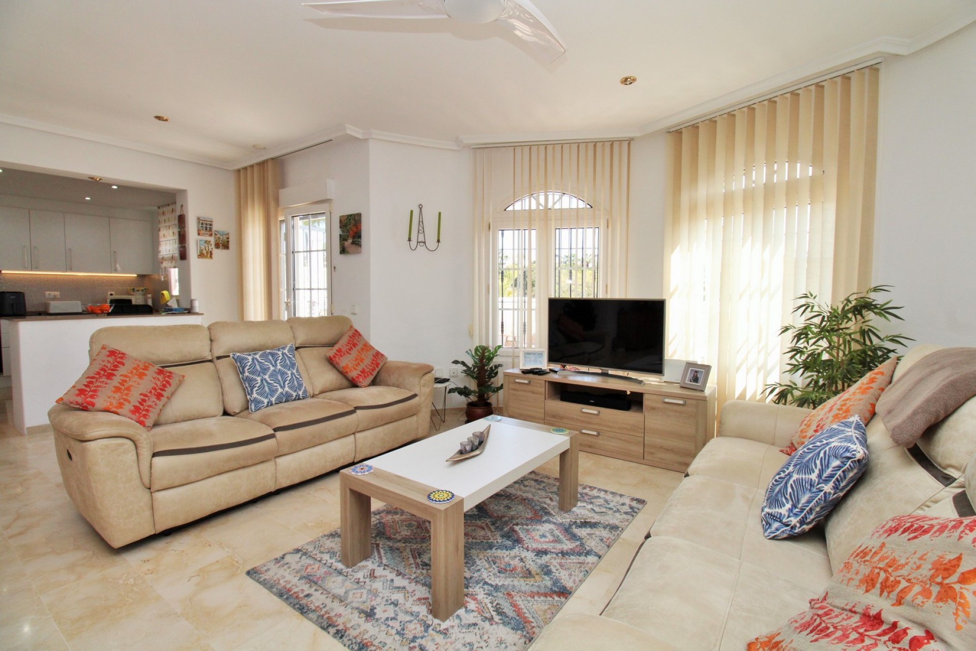 Gensalg - Villa -
Villamartín - Los Dolses