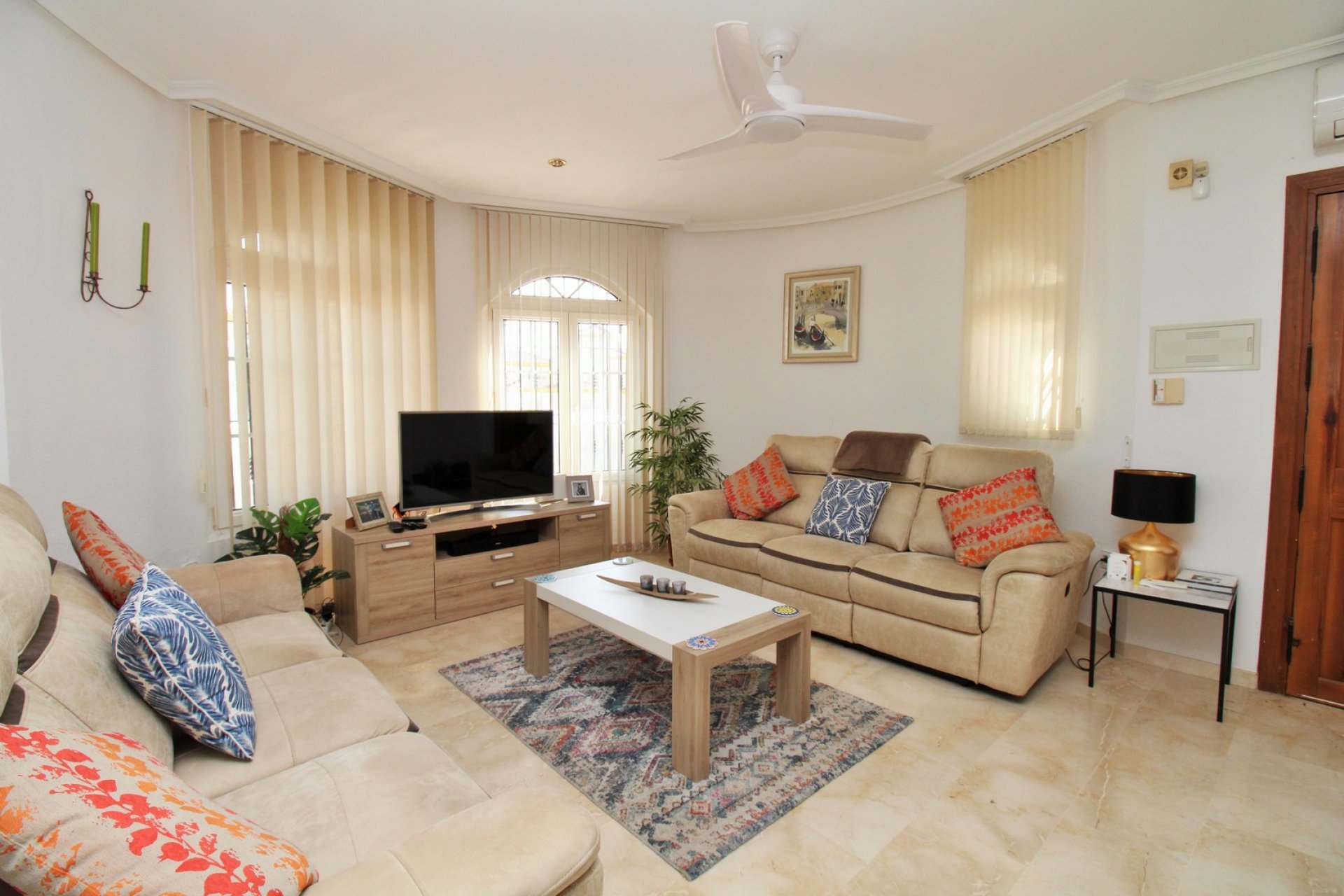 Gensalg - Villa -
Villamartín - Los Dolses