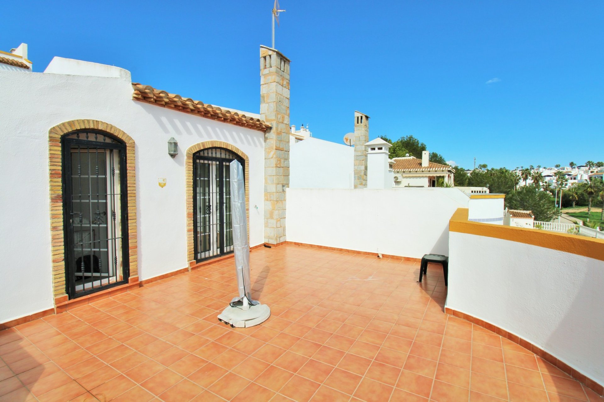 Gensalg - Villa -
Villamartín - Los Dolses