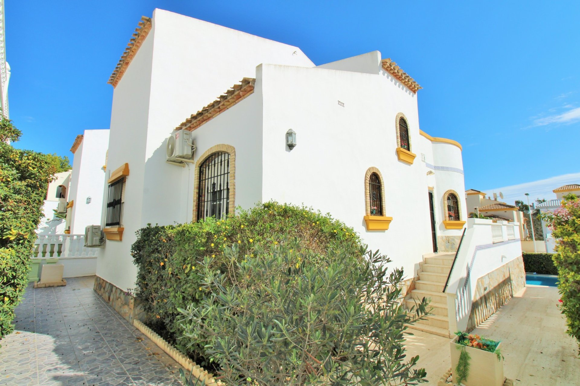 Gensalg - Villa -
Villamartín - Los Dolses