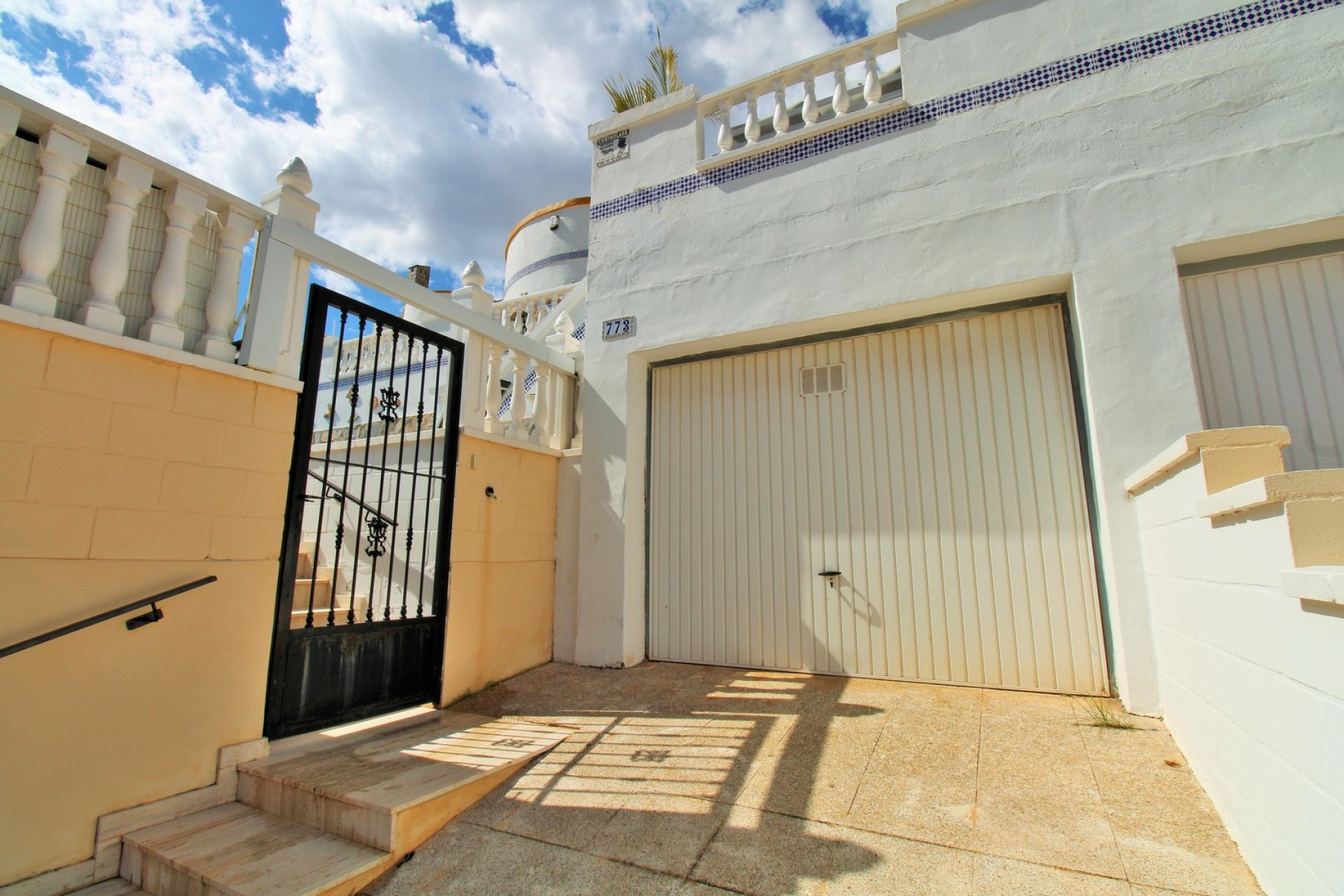 Gensalg - Villa -
Villamartín - Los Dolses