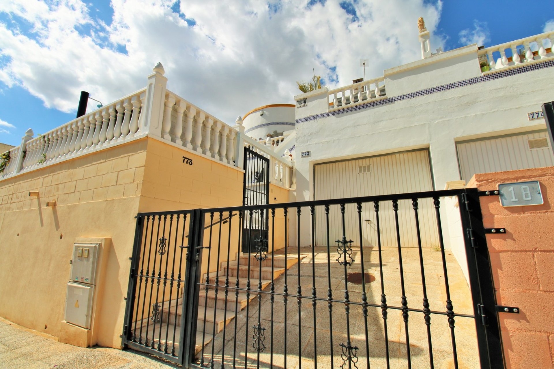 Gensalg - Villa -
Villamartín - Los Dolses