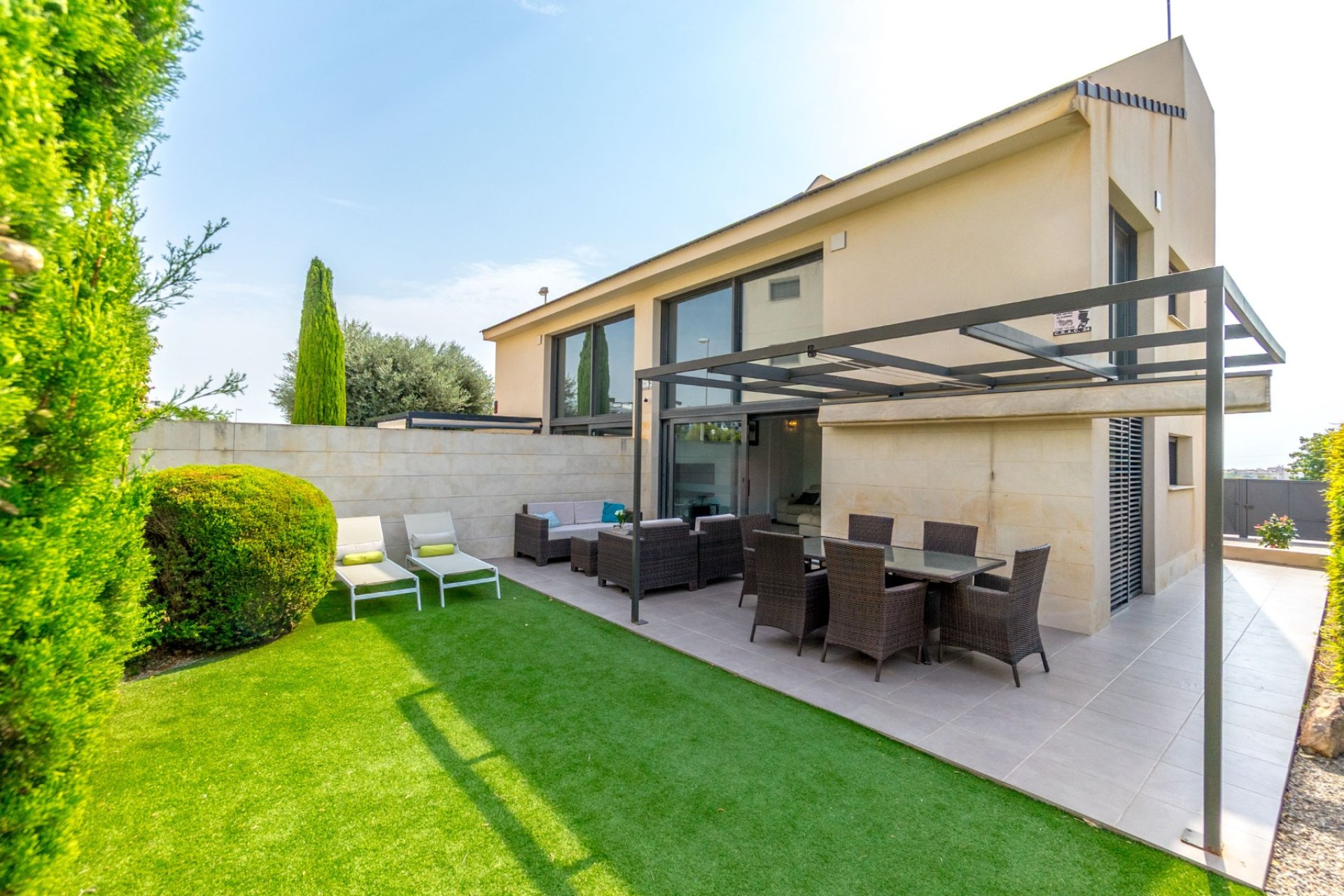 Gensalg - Villa -
Villamartín - Los Dolses