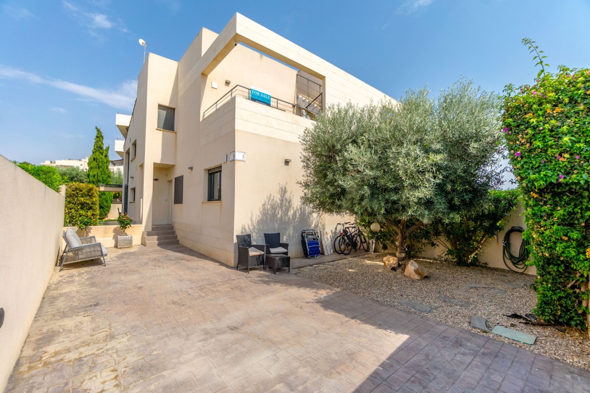 Gensalg - Villa -
Villamartín - Los Dolses