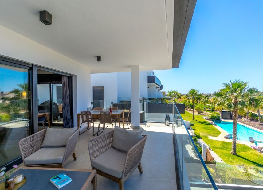 Living room - 3 bedroom apartment in Villamartin