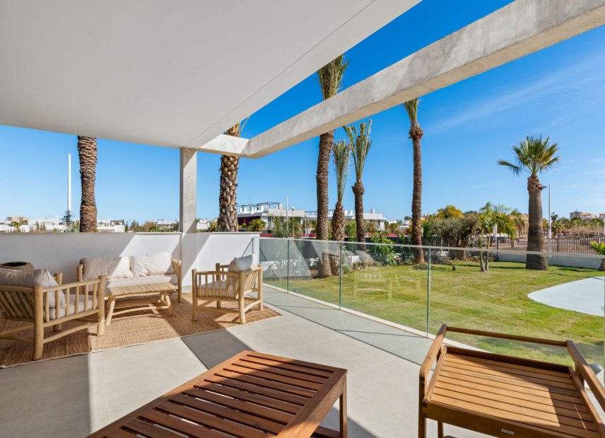 New Build - Apartment -
Islas Menores