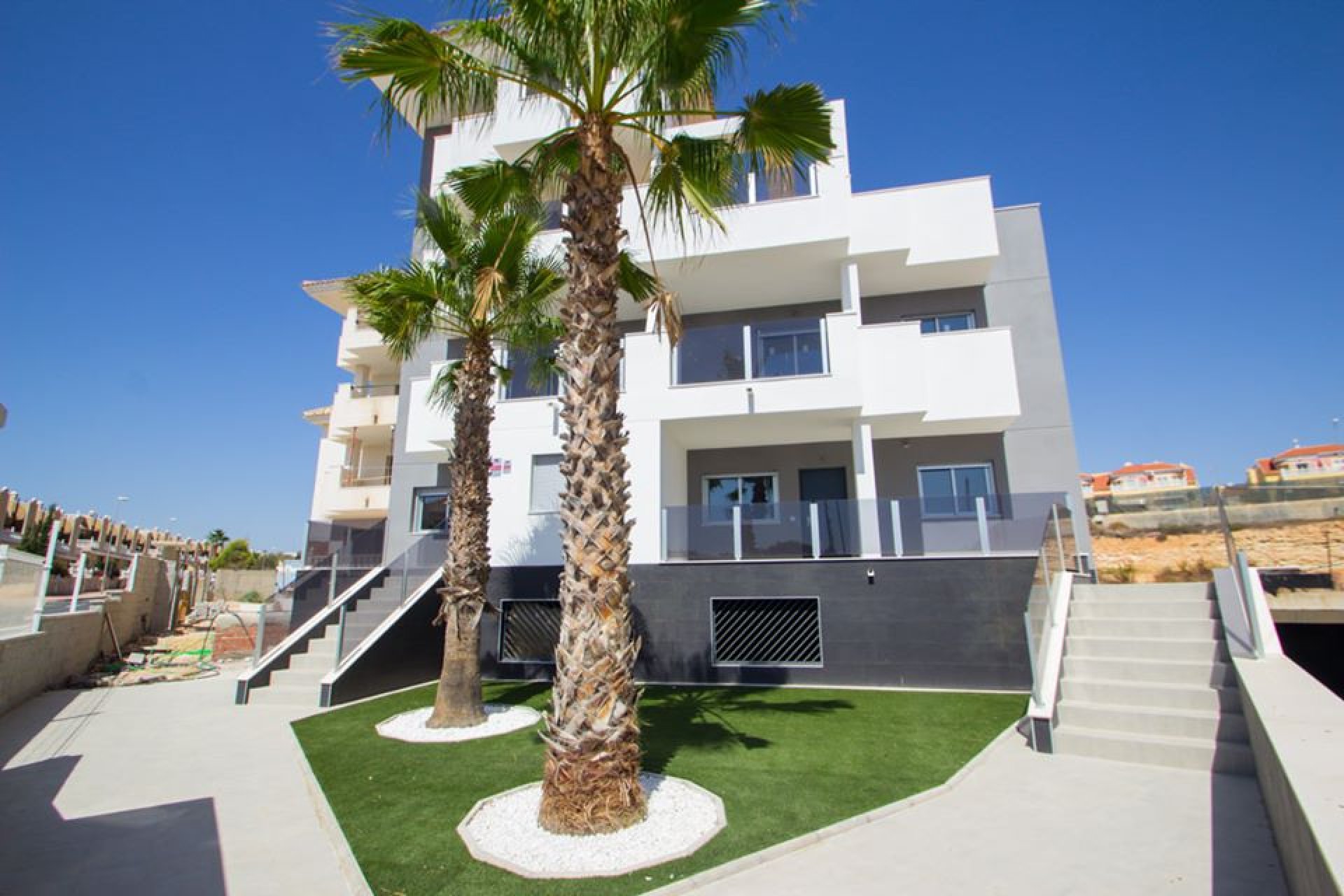 New Build - Apartment -
Res. Las Filipinas