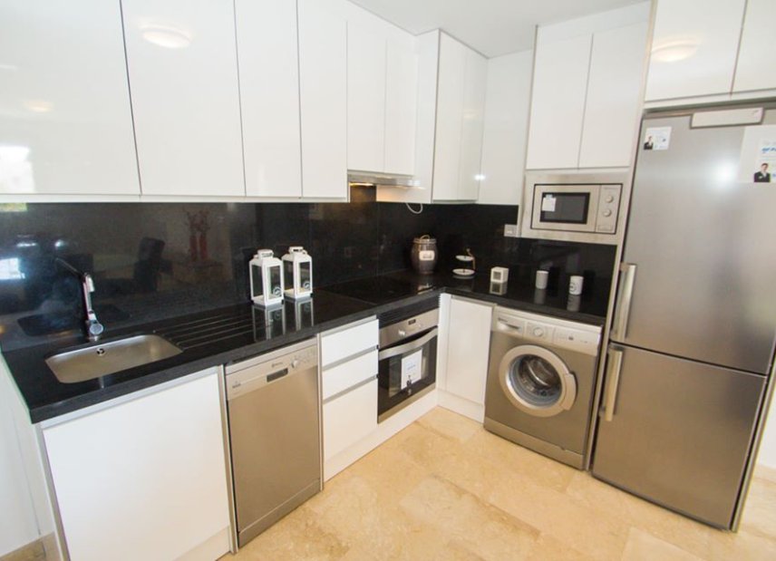 New Build - Apartment -
Res. Las Filipinas