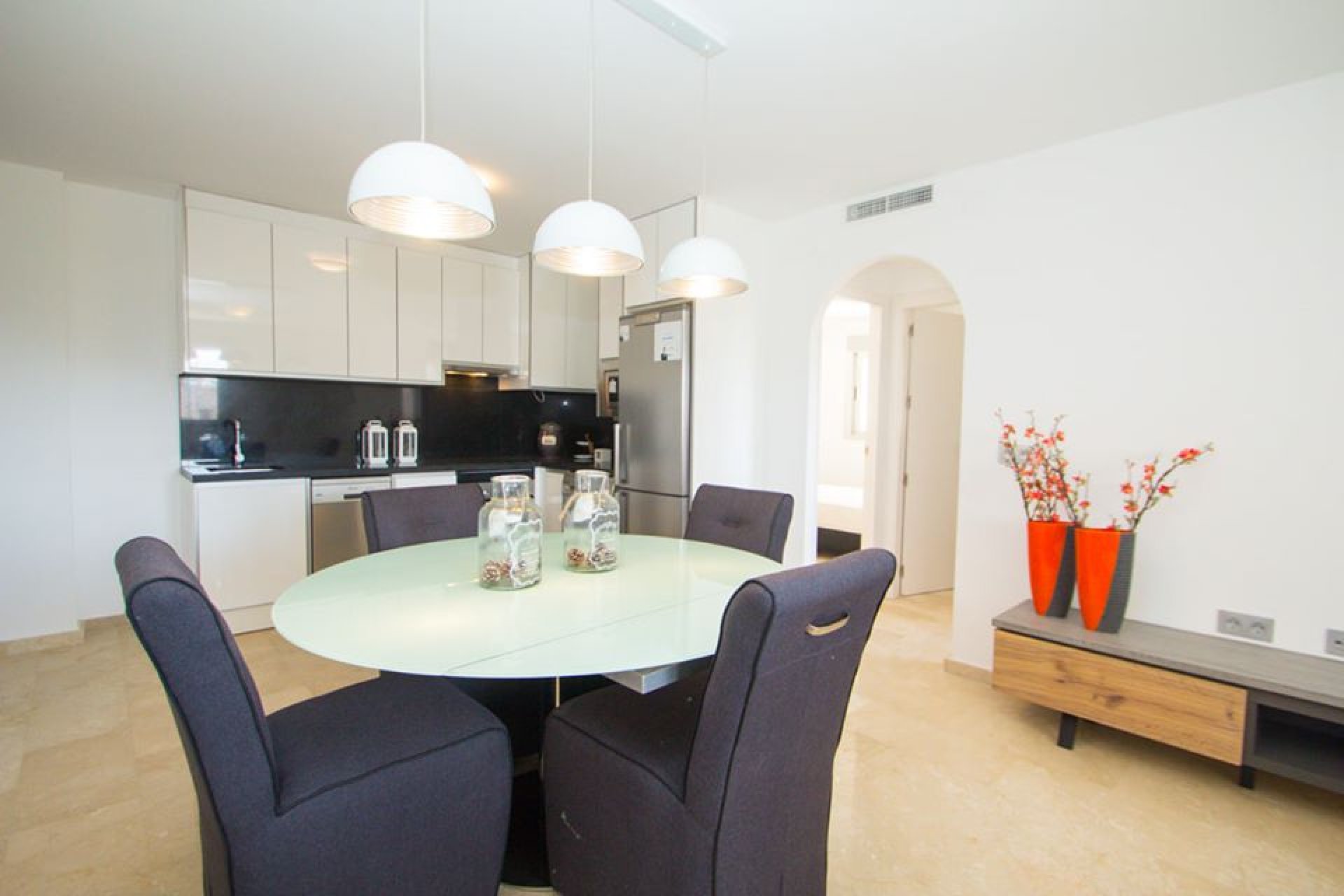 New Build - Apartment -
Res. Las Filipinas
