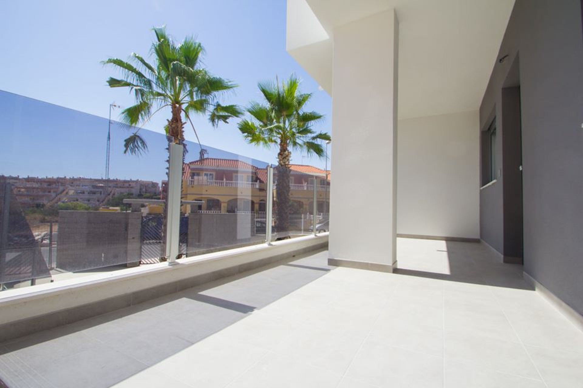 New Build - Apartment -
Res. Las Filipinas