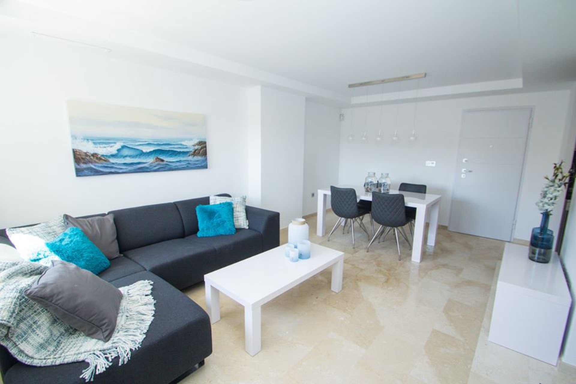 New Build - Apartment -
Res. Las Filipinas