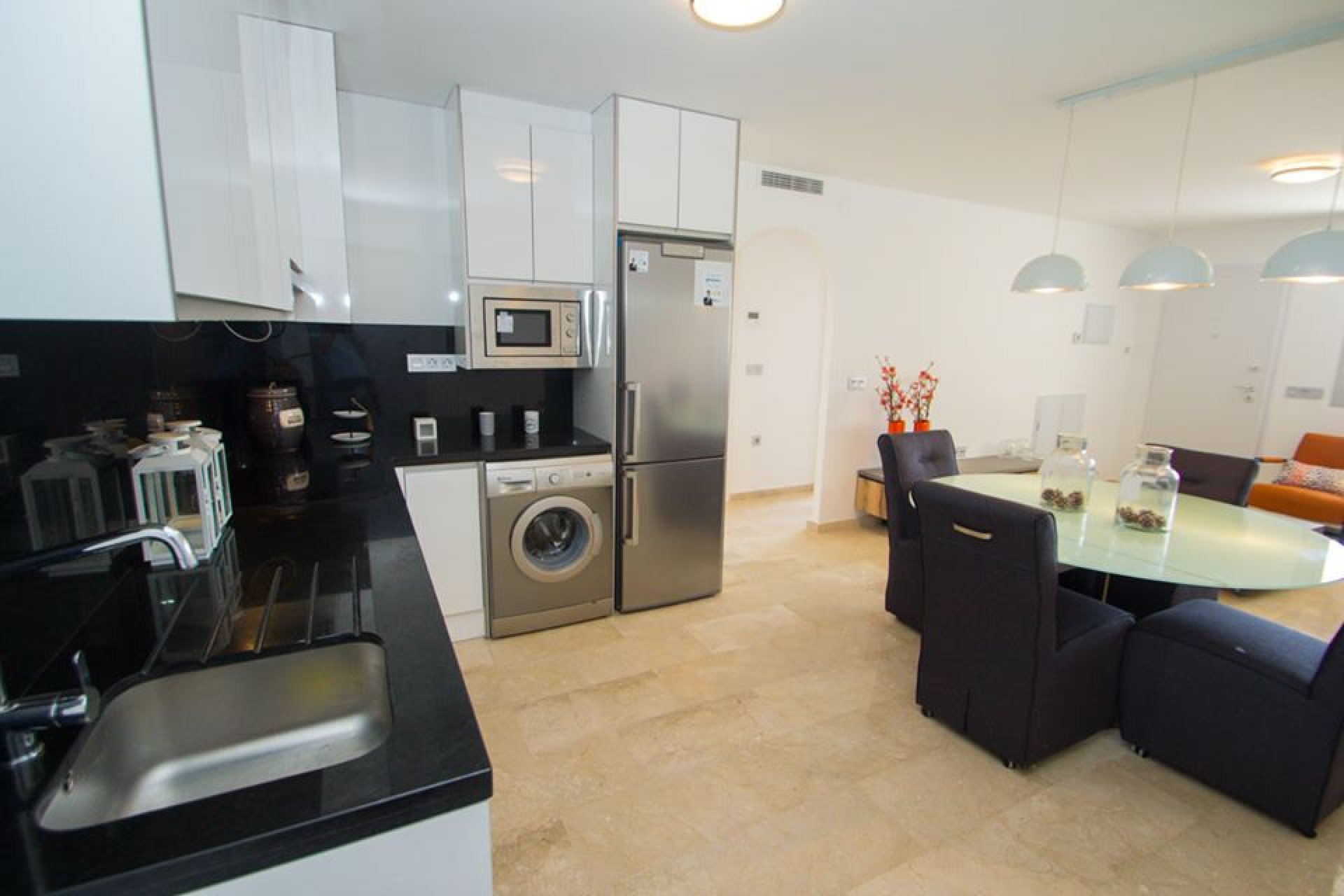 New Build - Apartment -
Res. Las Filipinas