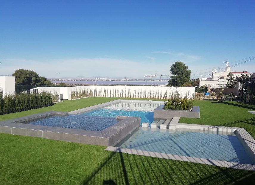 New Build - Apartment -
Torrevieja