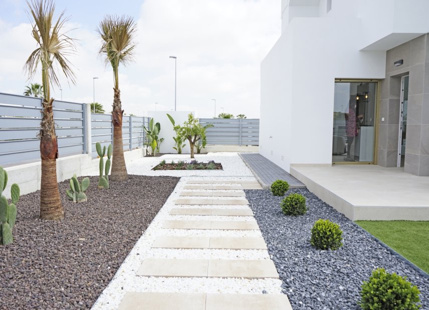 New Build - Villa -
Entrenaranjos