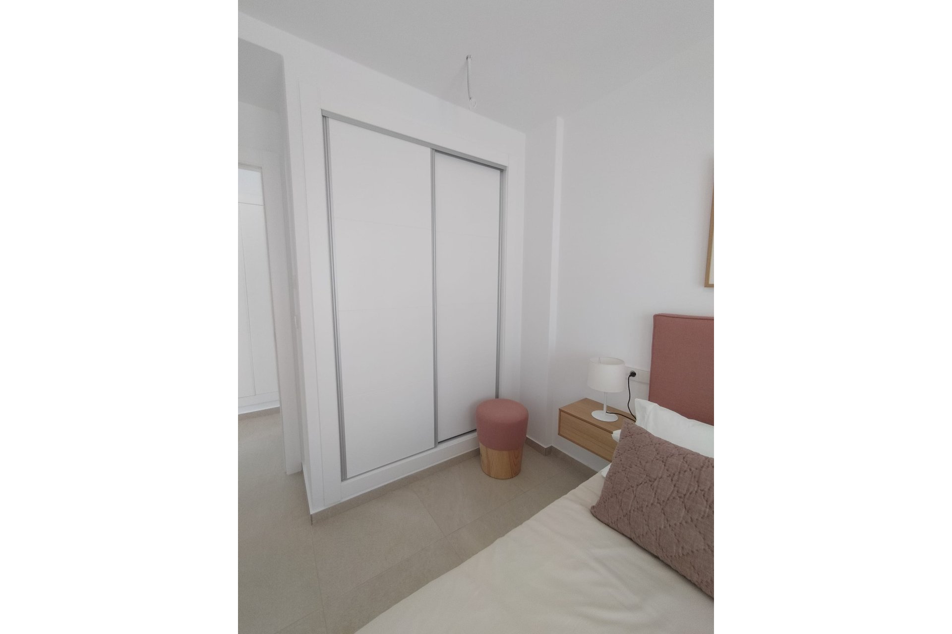 New Build - Villa -
Entrenaranjos