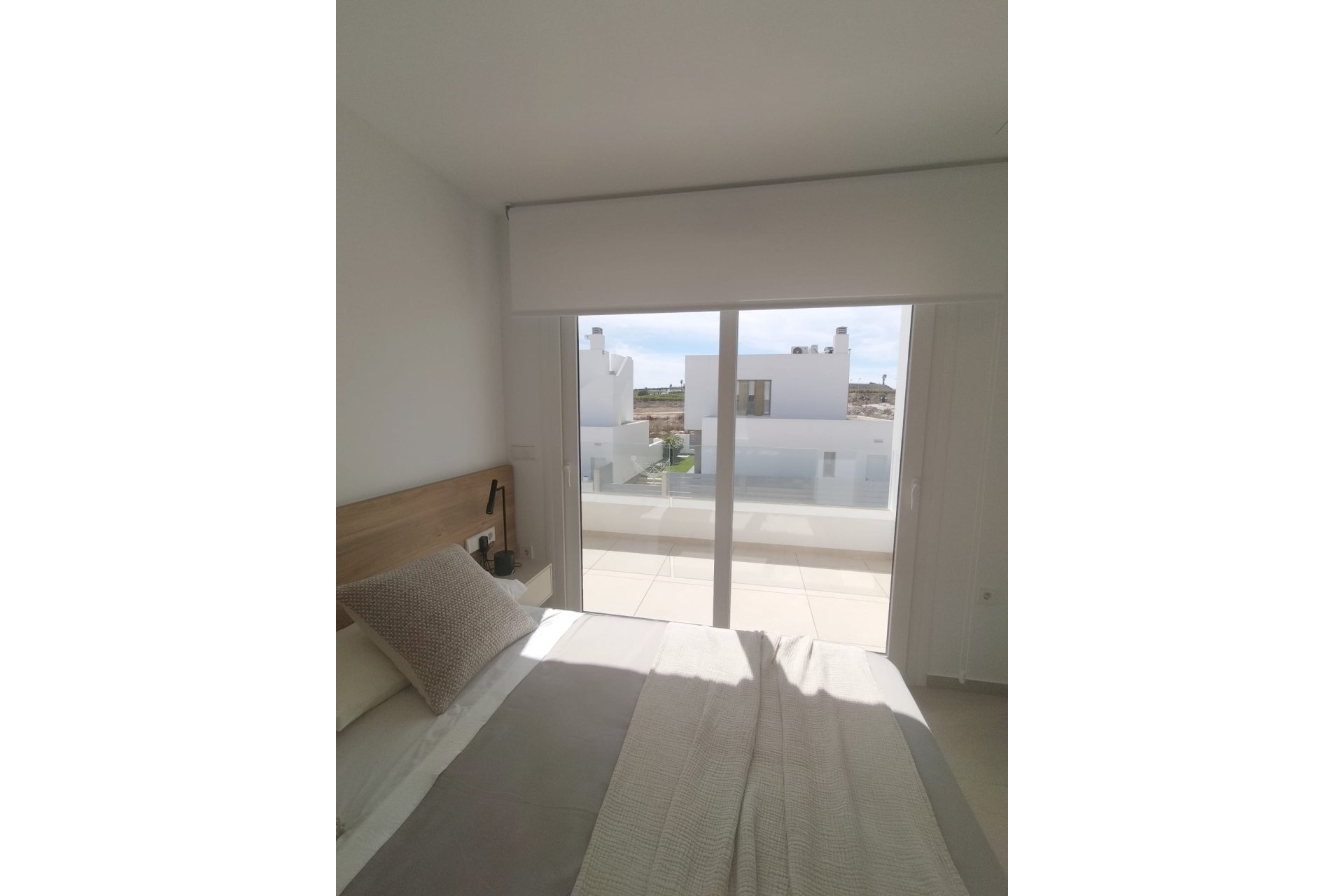 New Build - Villa -
Entrenaranjos