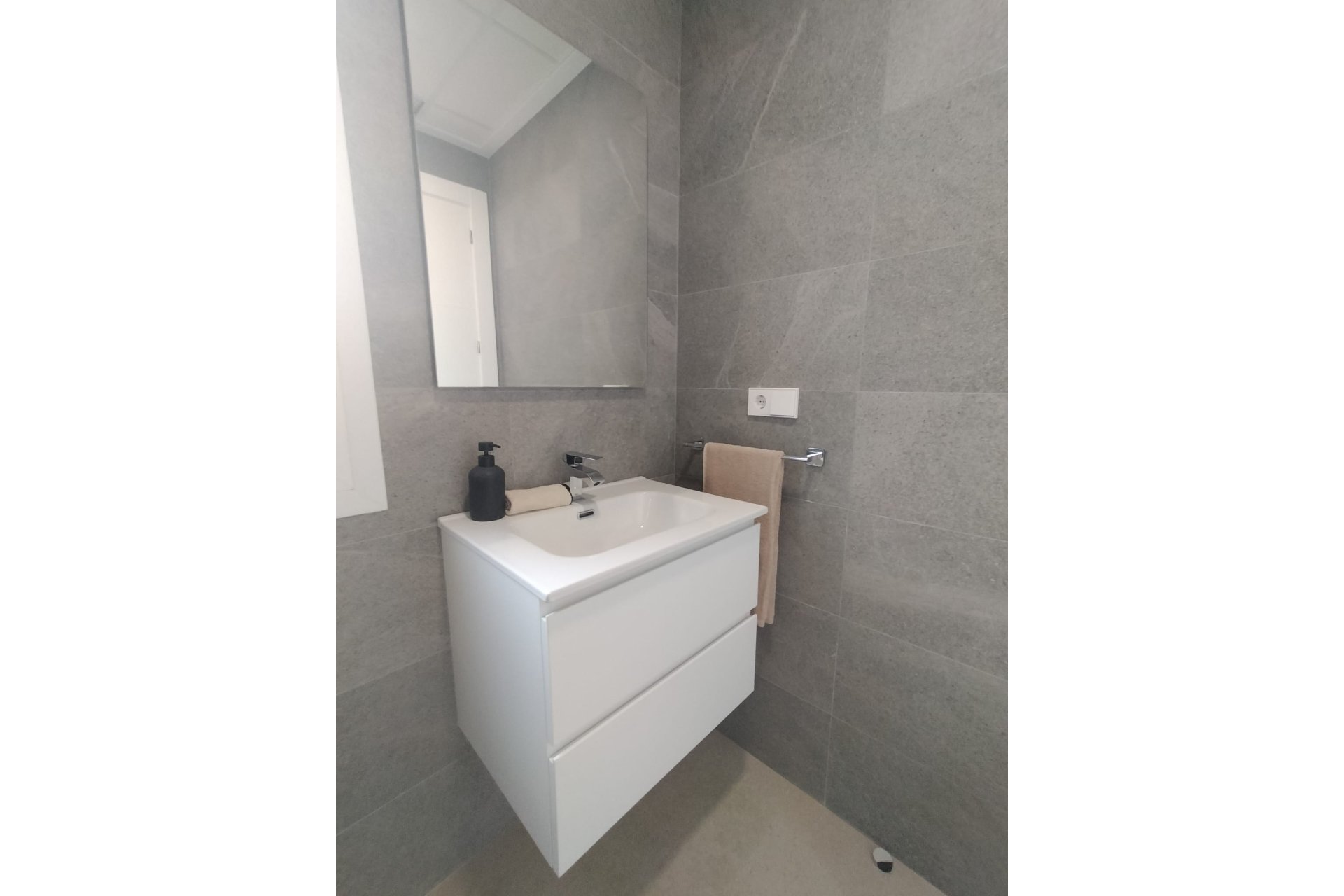 New Build - Villa -
Entrenaranjos