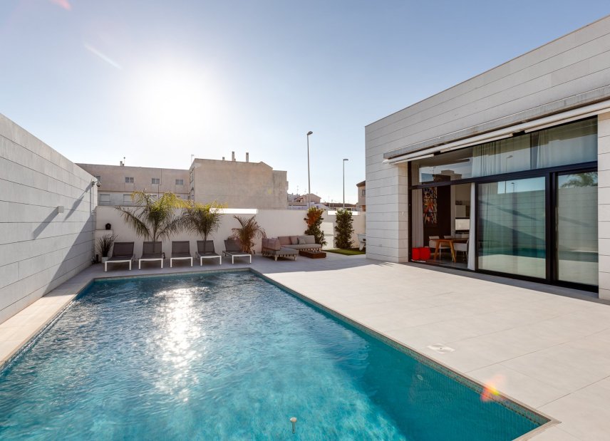 New Build - Villa -
Pilar de la Horadada