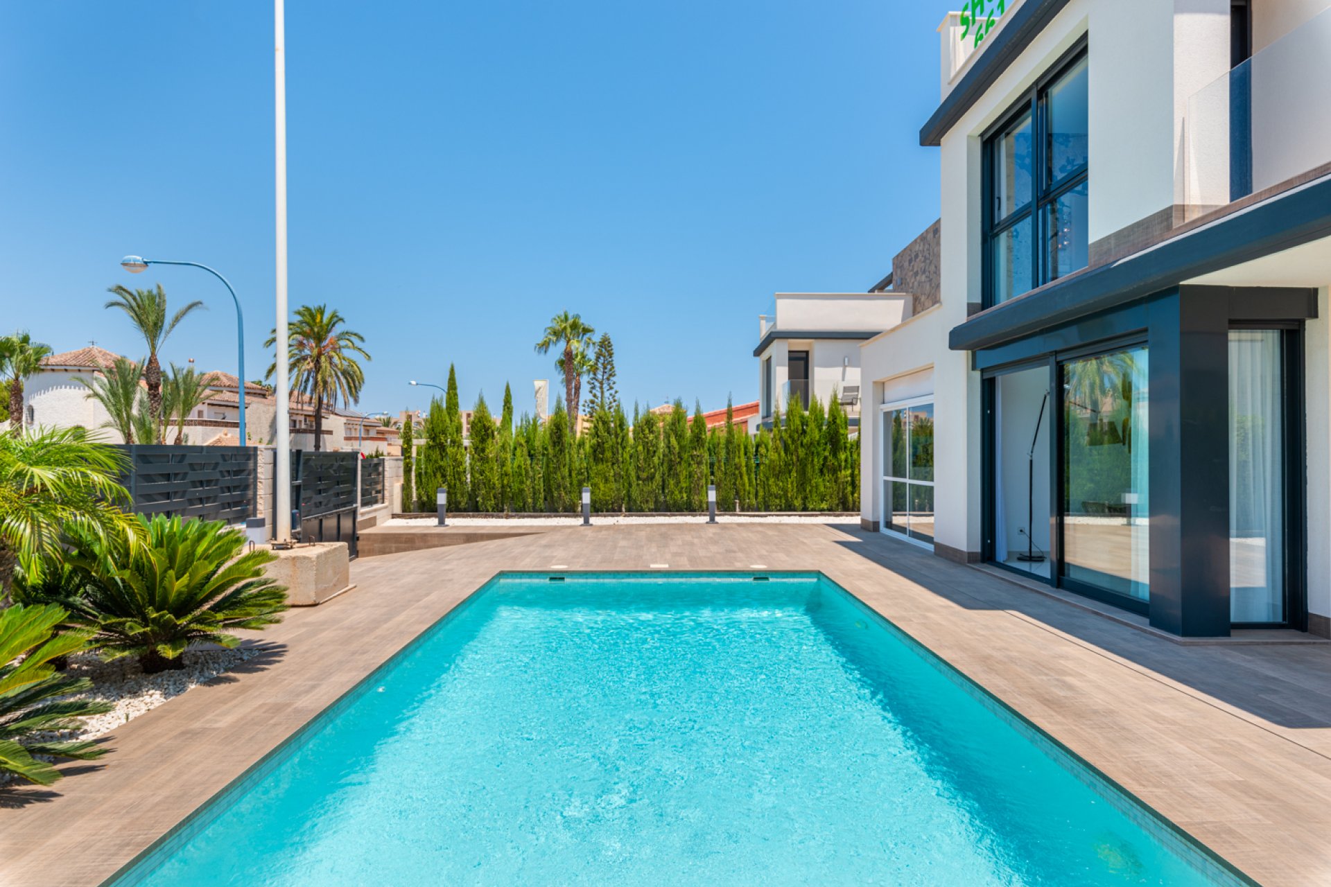 New Build - Villa -
Playa Paraiso