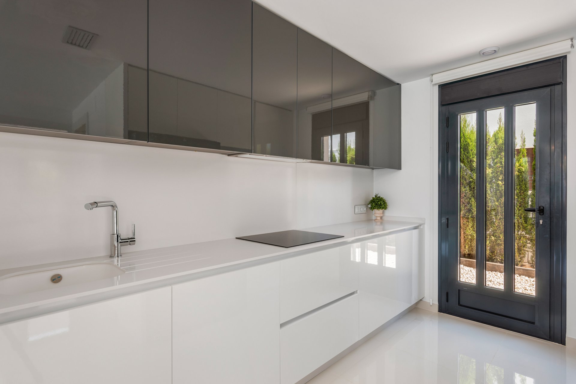 New Build - Villa -
Playa Paraiso