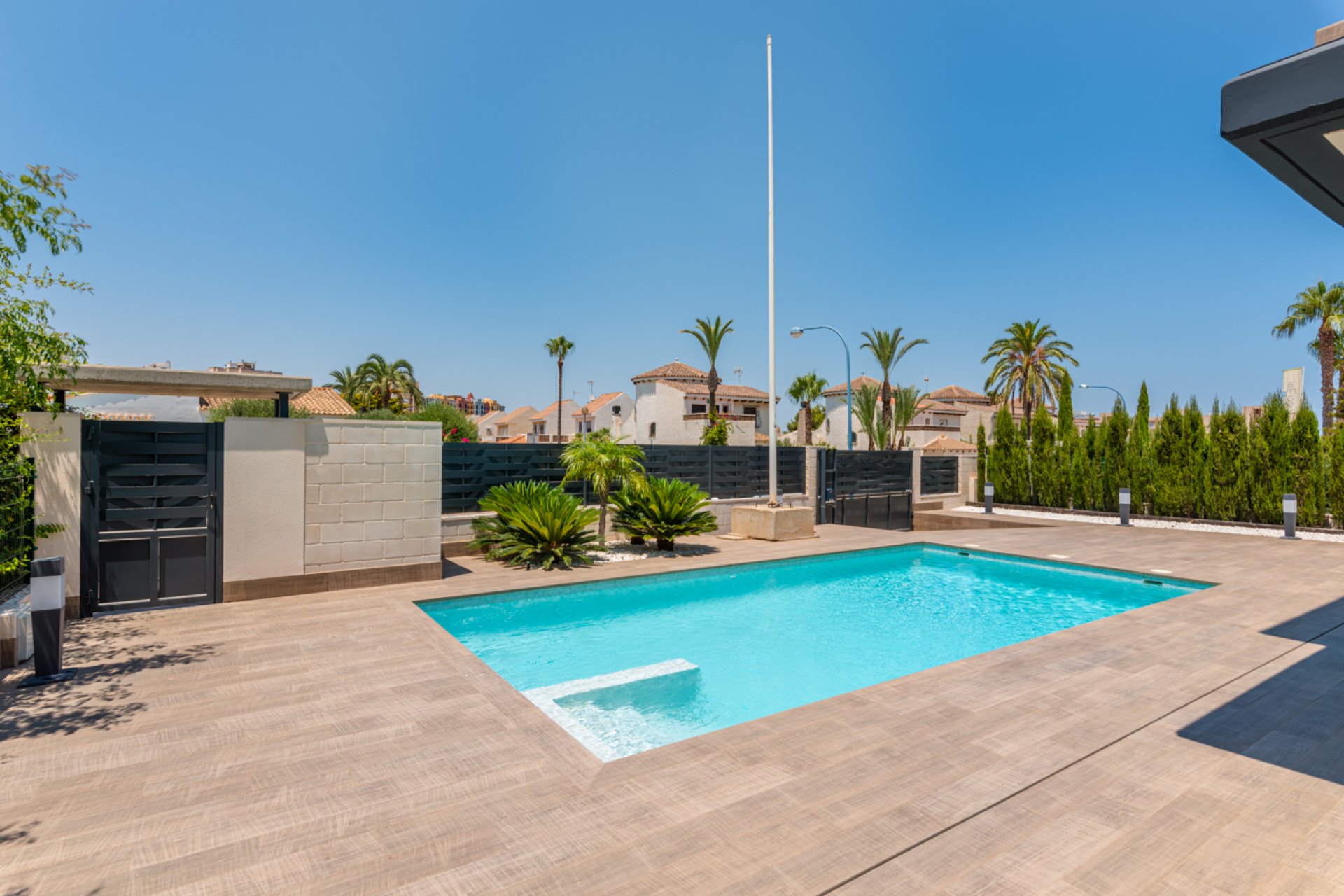 New Build - Villa -
Playa Paraiso