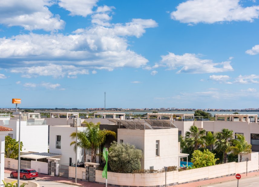Nybyggeri - Villa -
Los Montesinos