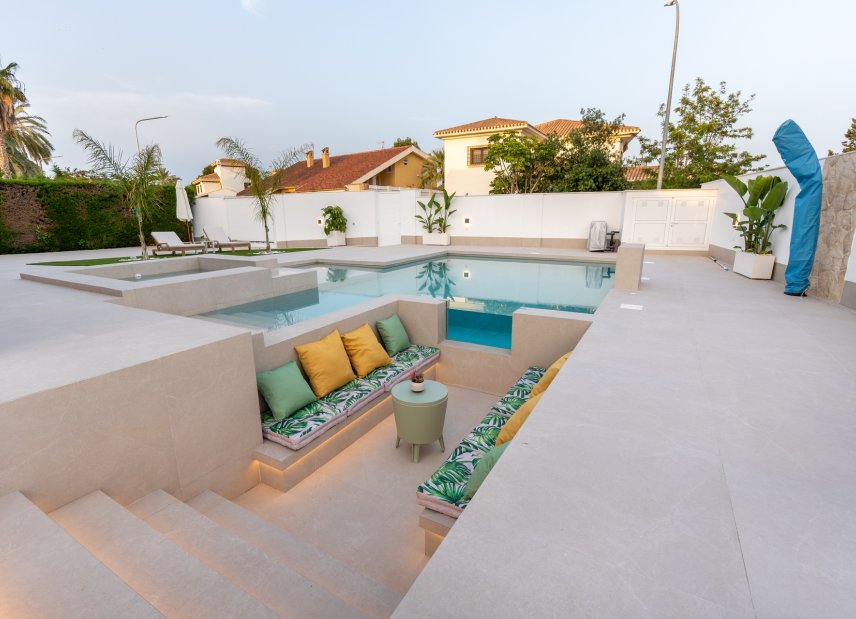 Nybyggeri - Villa -
Orihuela Costa