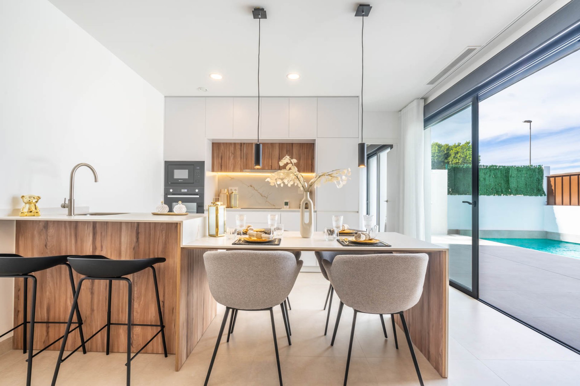 Nybyggeri - Villa -
Roldán