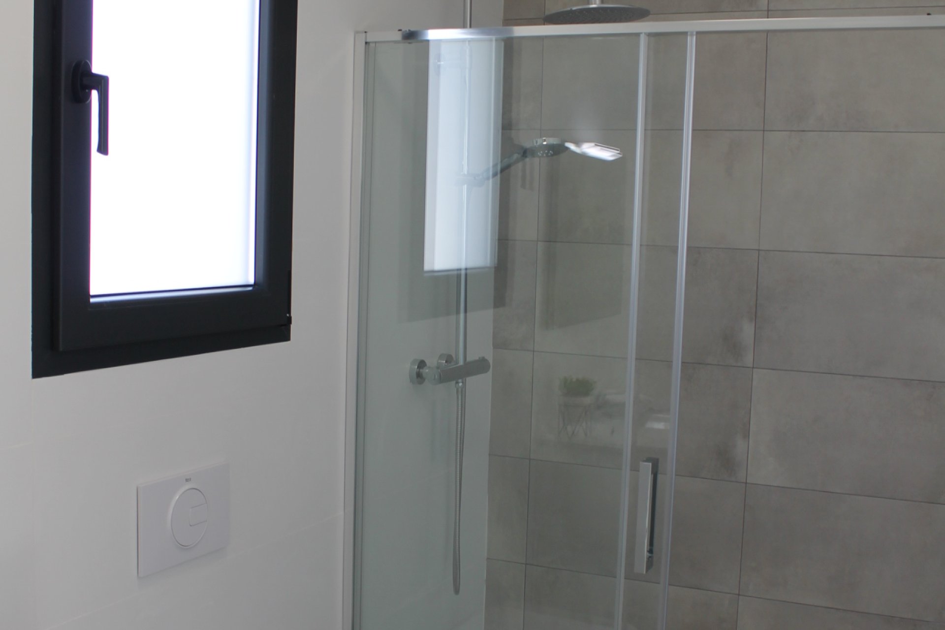 Nybyggeri - Villa -
Roldán