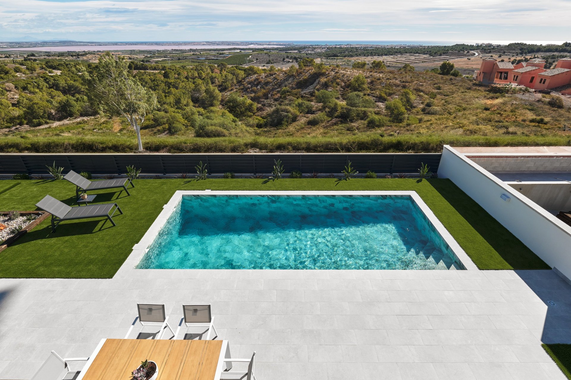 Nybyggeri - Villa -
San Miguel de Salinas
