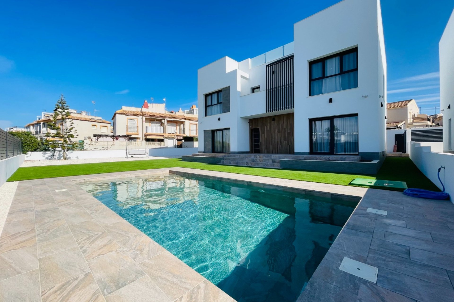 Nybyggeri - Villa -
Torrevieja