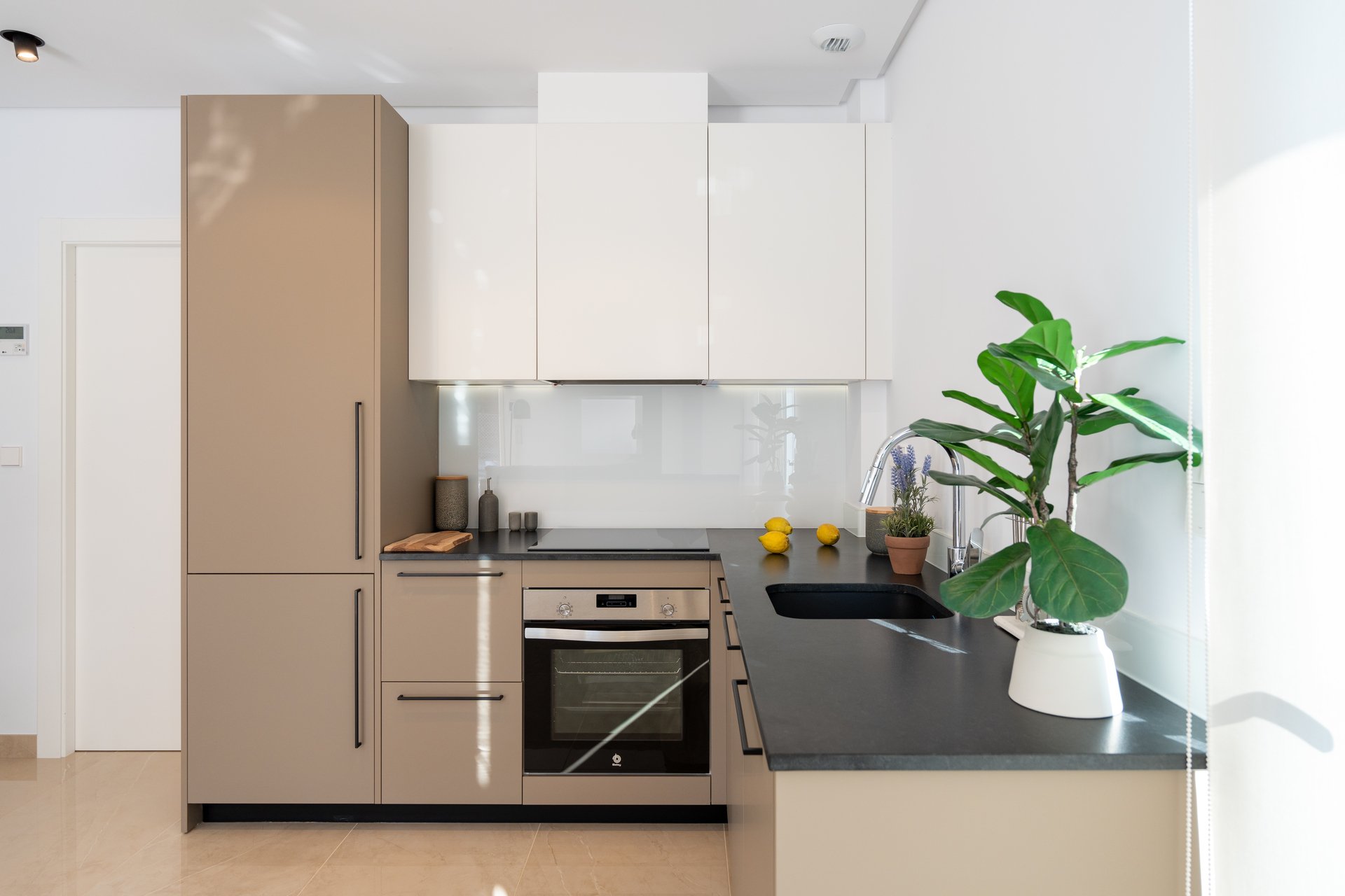 Obra nueva - Adosado -
Elche