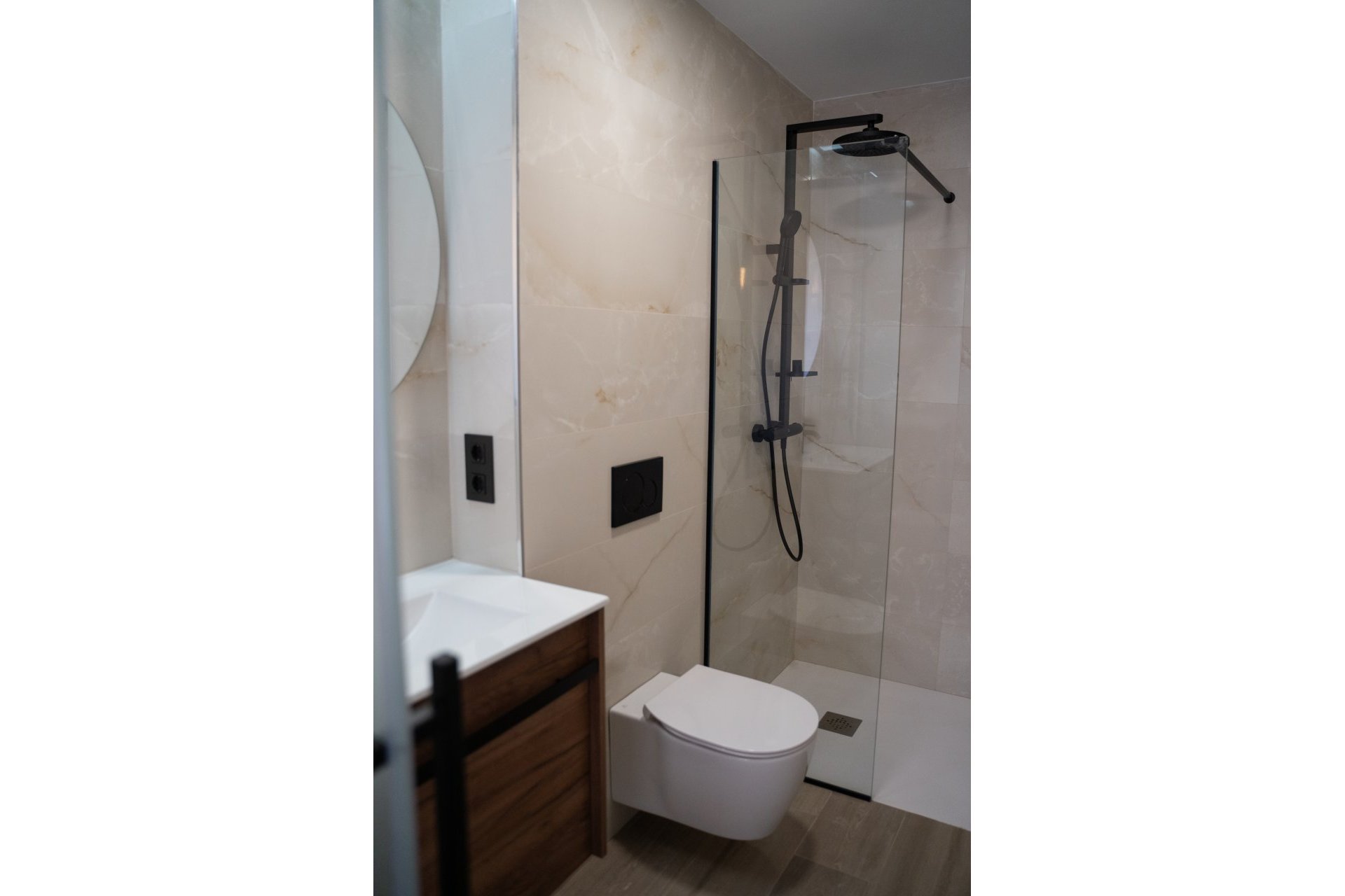 Obra nueva - Adosado -
Torrevieja