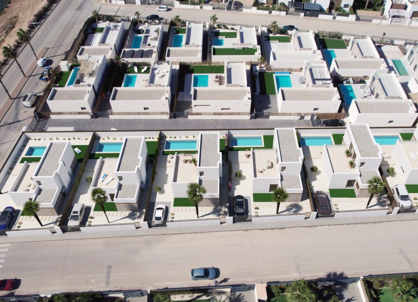 Obra nueva - Villa -
Algorfa