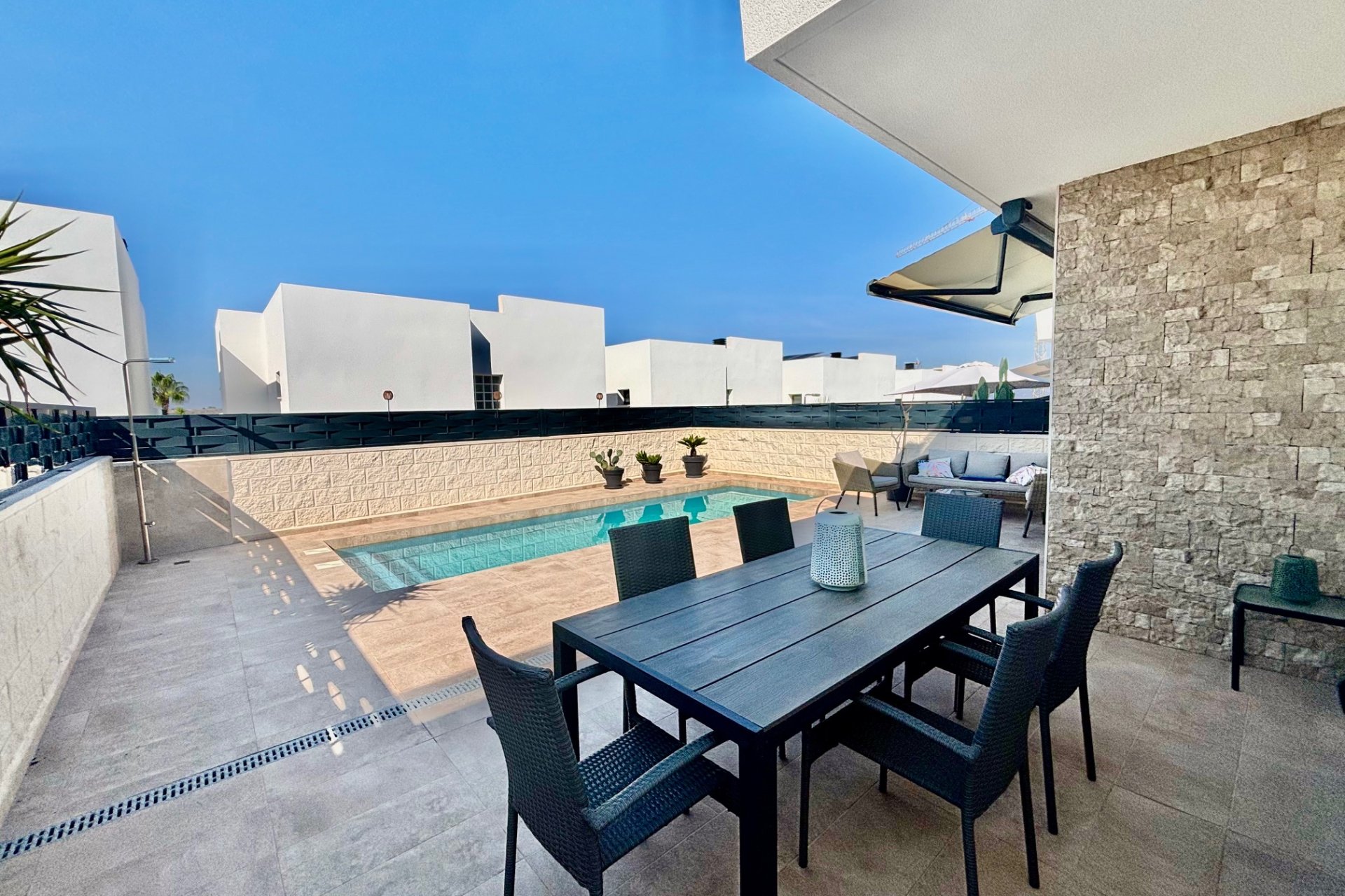 Obra nueva - Villa -
Benijofar