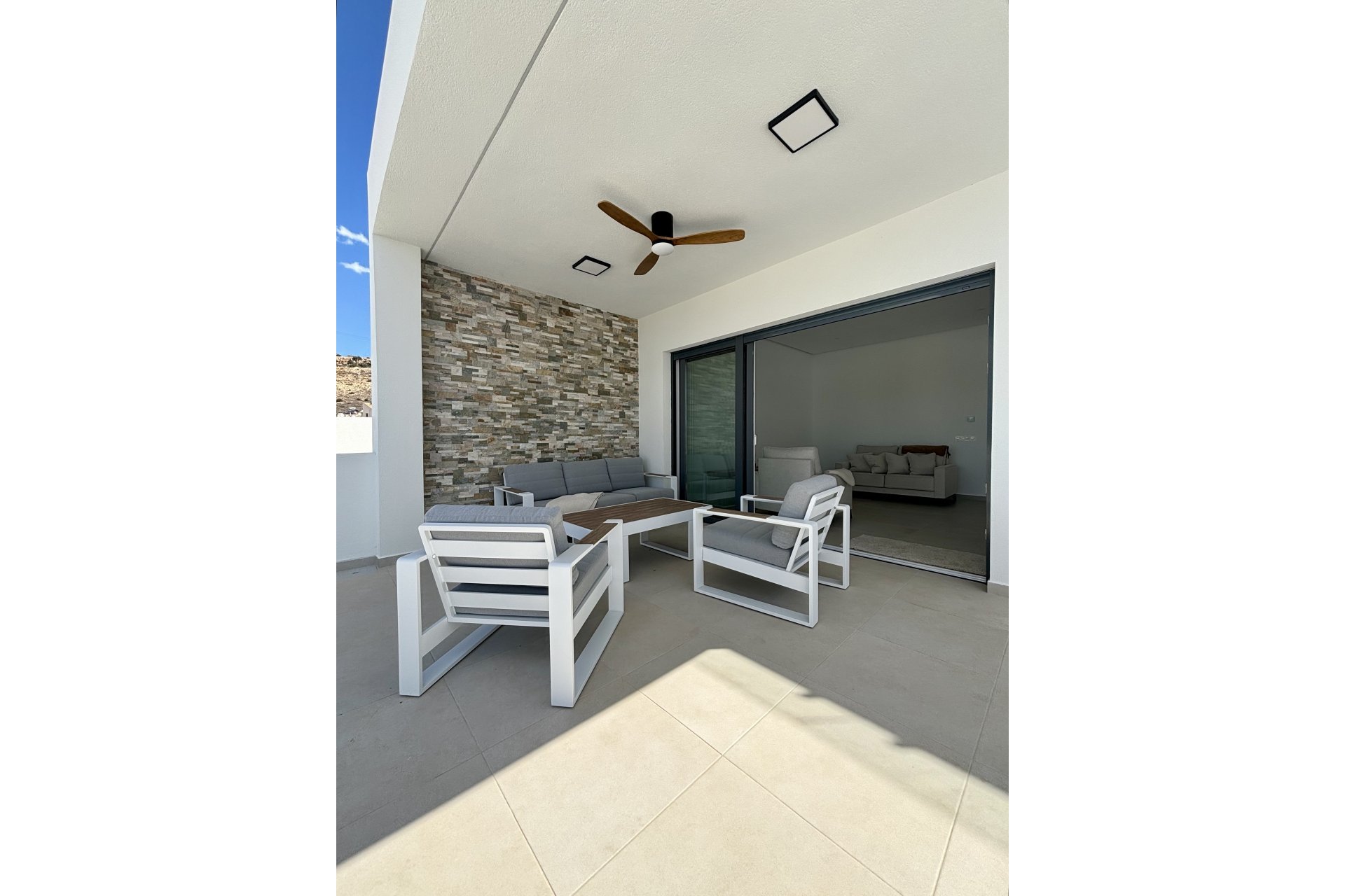 Obra nueva - Villa -
Benijofar