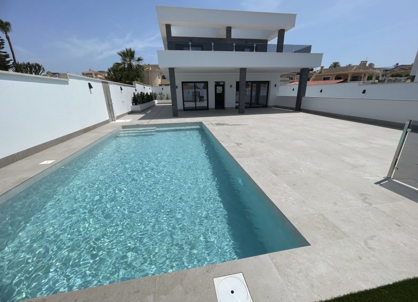 Obra nueva - Villa -
Ciudad Quesada