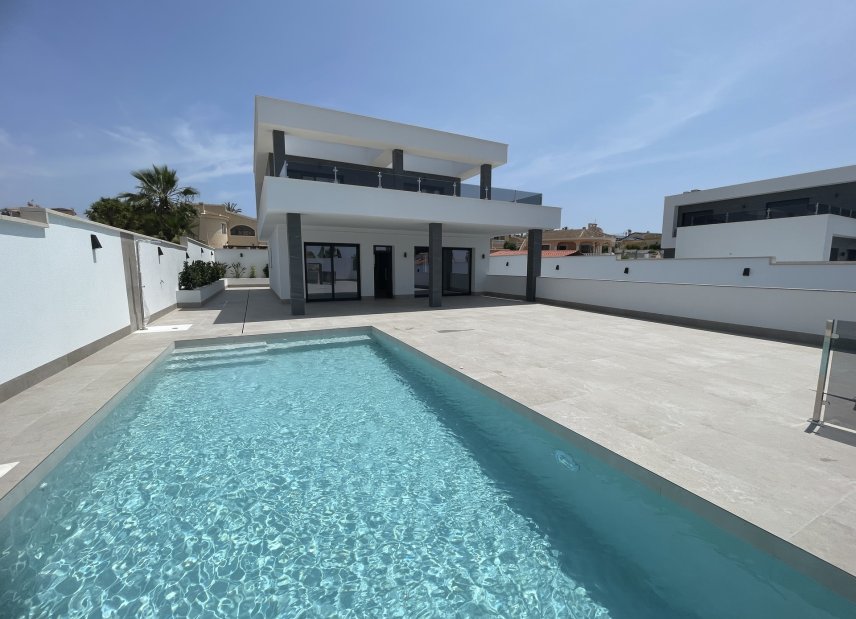 Obra nueva - Villa -
Ciudad Quesada