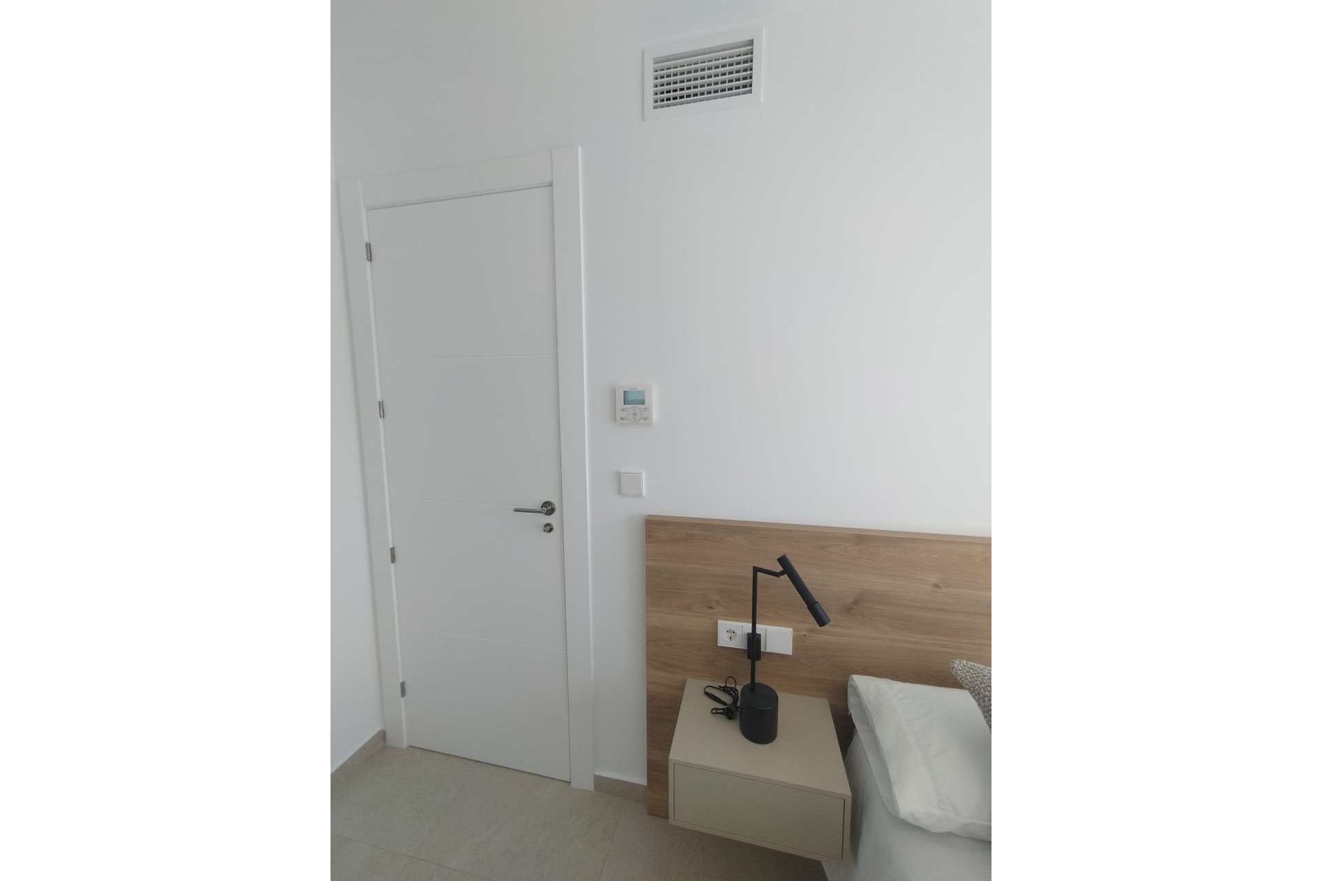 Obra nueva - Villa -
Entrenaranjos