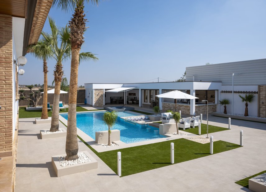 Obra nueva - Villa -
Jerónimo y Avileses