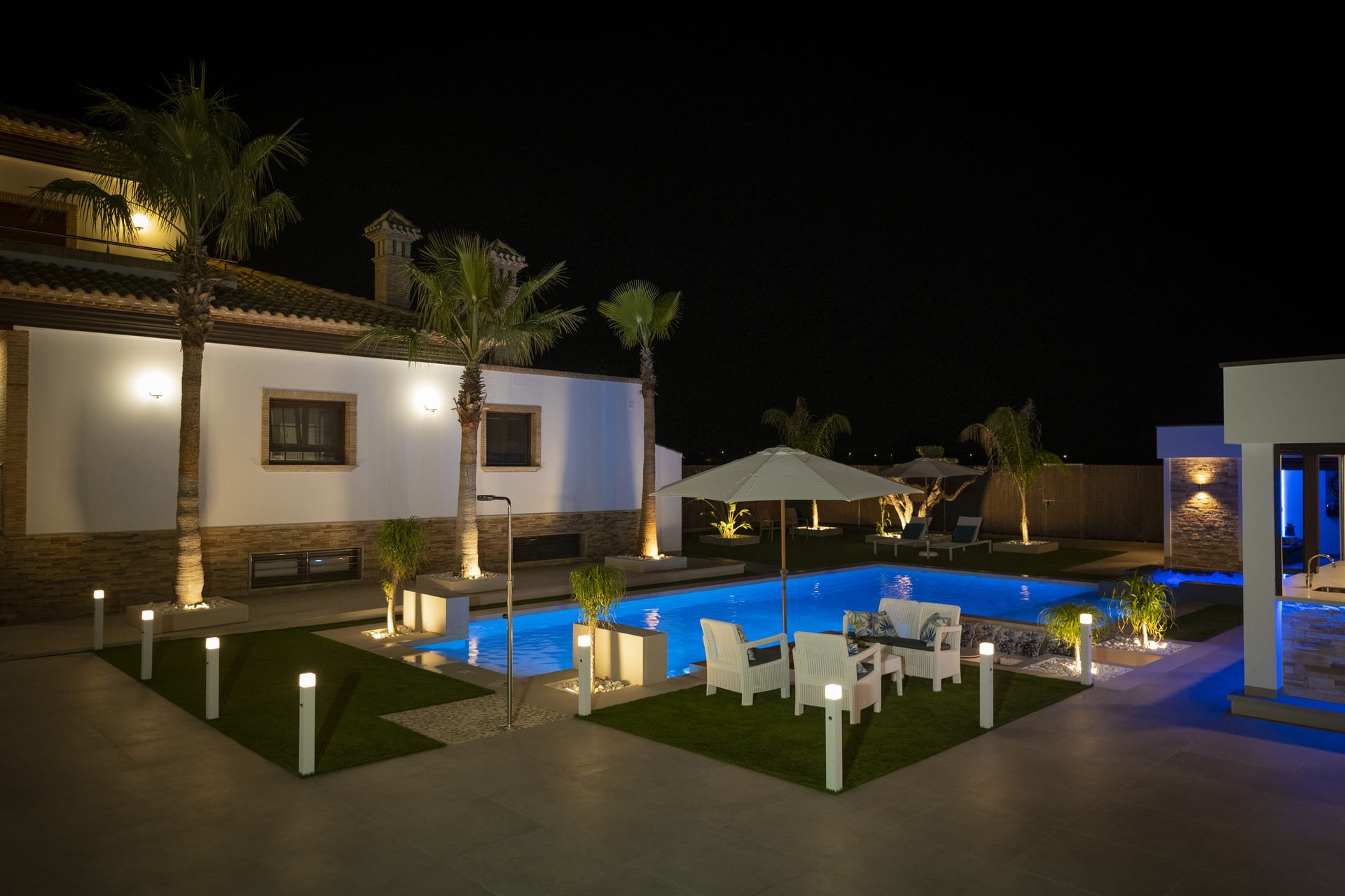 Obra nueva - Villa -
Jerónimo y Avileses
