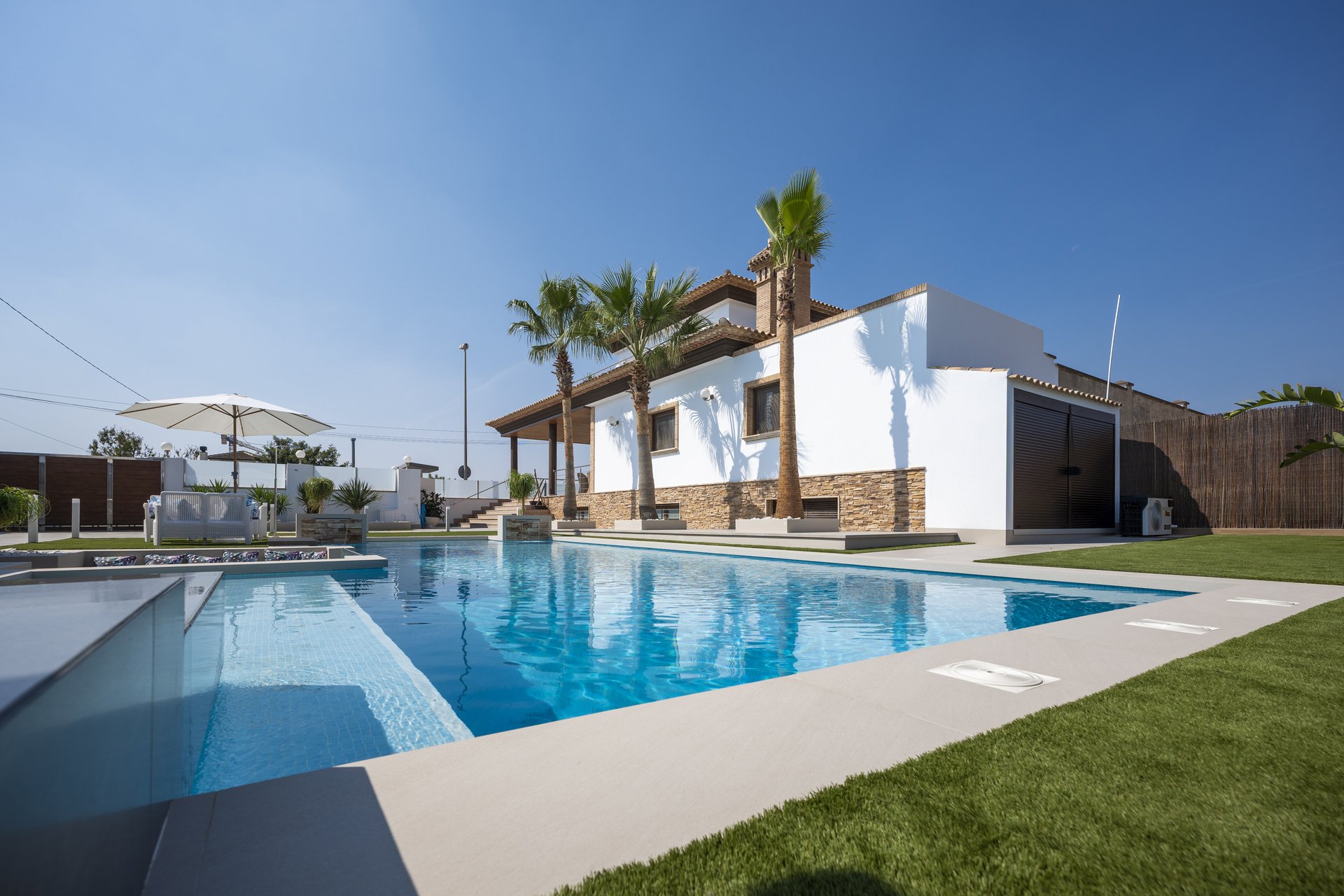 Obra nueva - Villa -
Jerónimo y Avileses