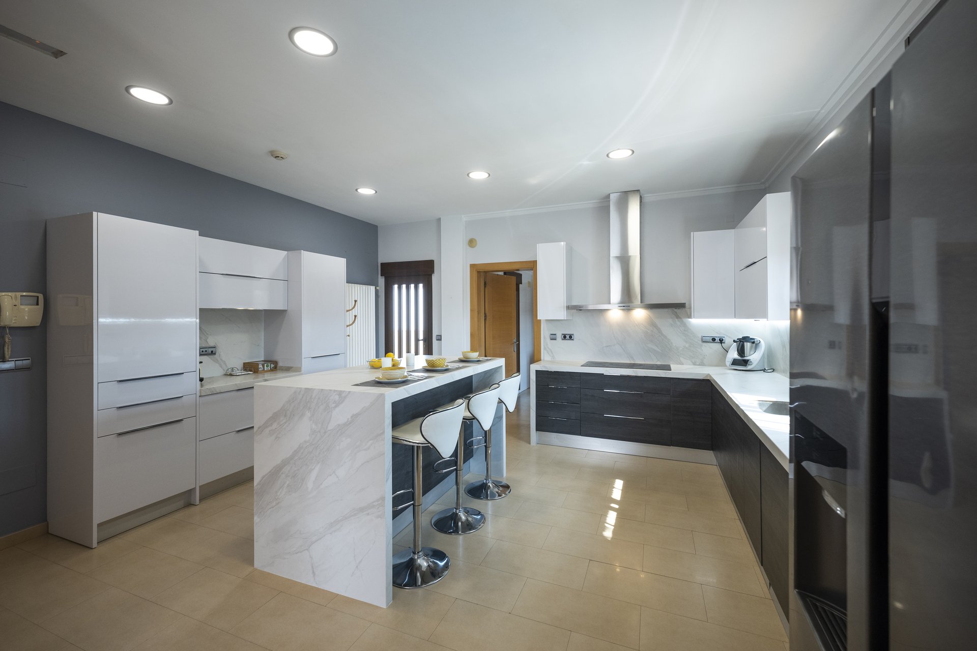 Obra nueva - Villa -
Jerónimo y Avileses